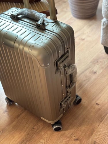 RIMOWA