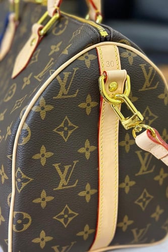 LOUIS VUITTON 30 cm
