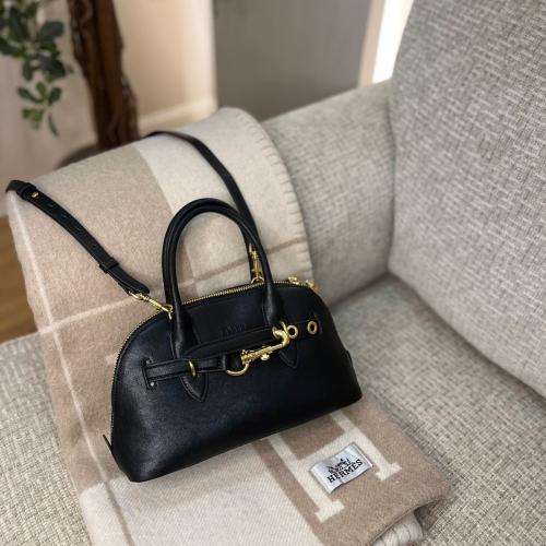 MIU MIU ميو ميو