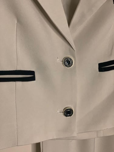 MIU MIU ميو ميو