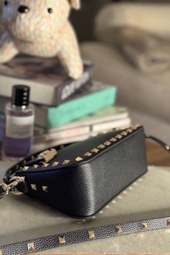 VALENTINO ڤالنتينو