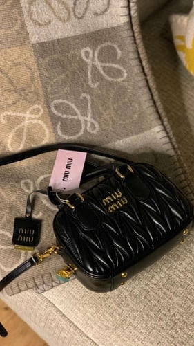 MIU MIU ميو ميو