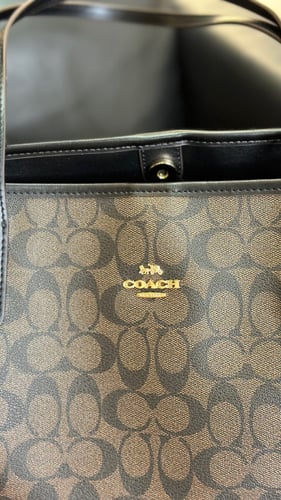 حقيبة COACH