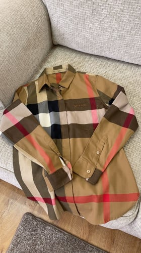BURBERRY بربري