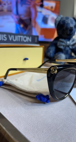 LOUIS VUITTON نظارة شمسية