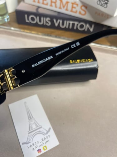 BALENCIAGA نظارة شمسية بالنسياغا