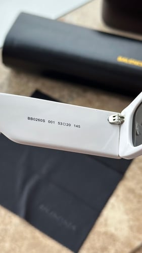 BALENCIAGA نظارة شمسية بالنسياغا