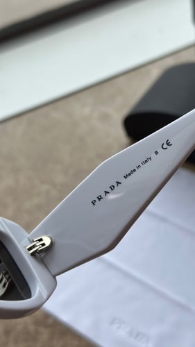 PRADA نظارة شمسية برادا