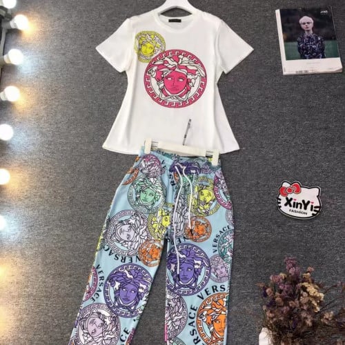 VERSACE ڤيرزاتشي