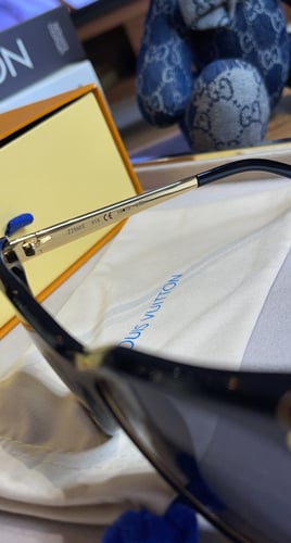 LOUIS VUITTON نظارة شمسية