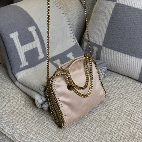 STELLA MCCARTNEY ستيلا ماكارتني