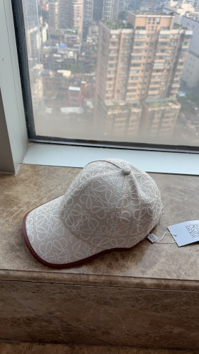 LOEWE Cap لويڤي