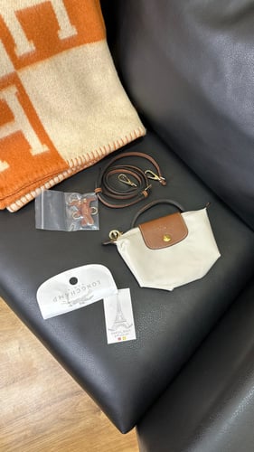 LONGCHAMPلونج شامب