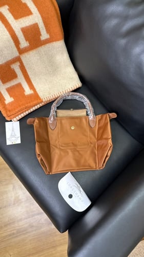 LONGCHAMPلونج شامب