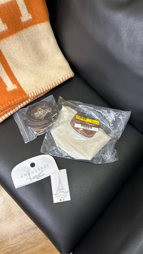 LONGCHAMPلونج شامب