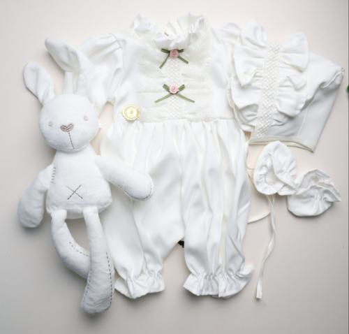 طقم بيبي مطرز