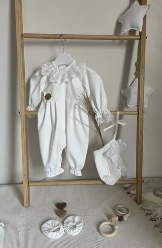 افرهول اطفال مع بطانيه