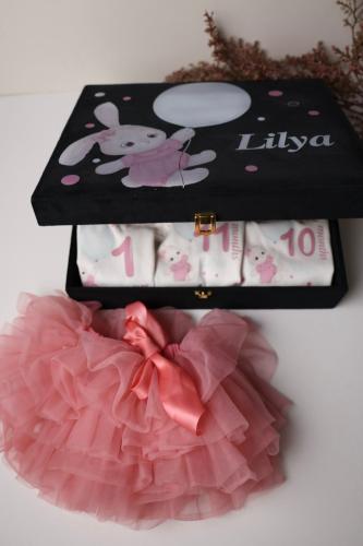 هدية للمواليد بربتوزات الاشهر