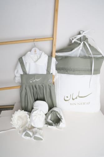 طقم افرهول وقبعه وبيت رضاعه وشراب