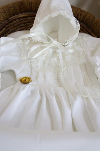 كوفله وفستان مع قبعه وشراب