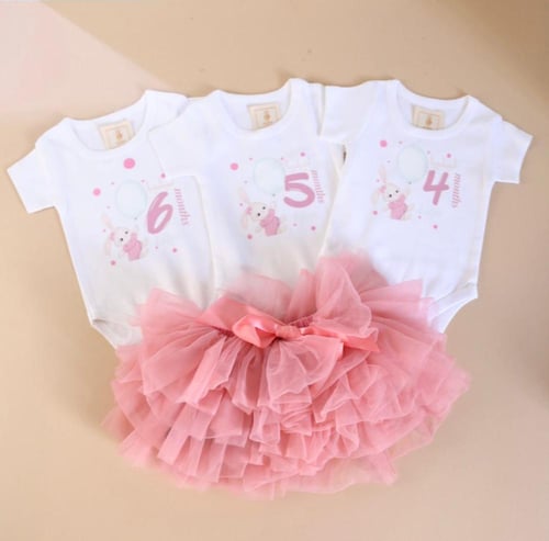 هدية للمواليد بربتوزات الاشهر