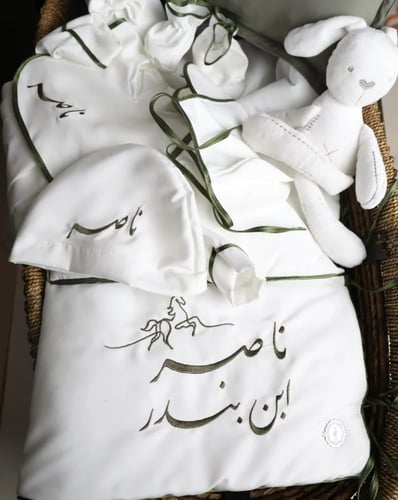 طقم متكامل مدس أبيض