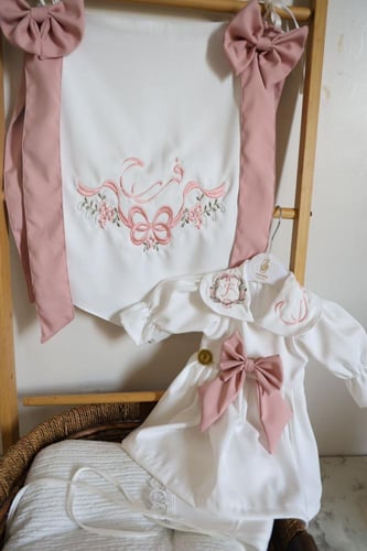 طقم فستان او افرول مع تعليقة