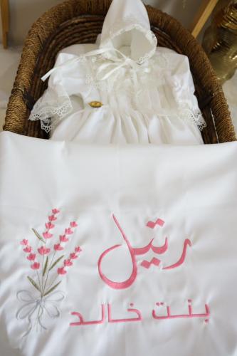 كوفله وفستان مع قبعه وشراب