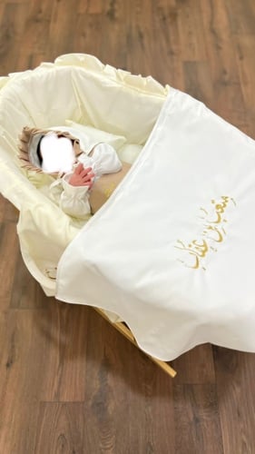 طقم سبوع بالاسم افرهول شباحه مع كوفله تطريز