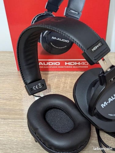 هيدفون M-audio