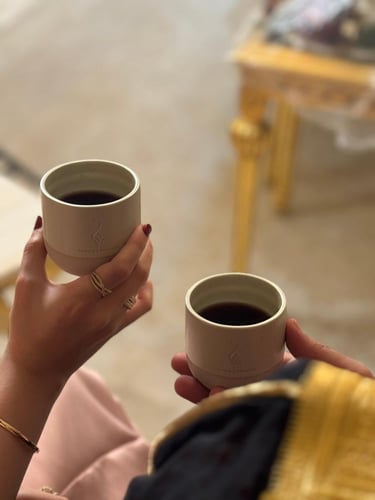 كوب قهوة حفر للعروس - منيا