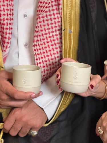 كوب قهوة حفر للعروس - منيا