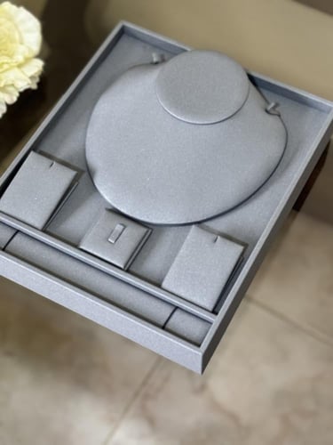 حامل مجوهرات - رمادي