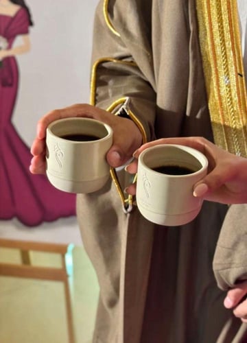 كوب قهوة حفر للعروس - منيا