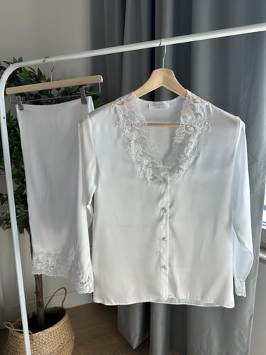 بجامة عروس - ابيض دانتيل