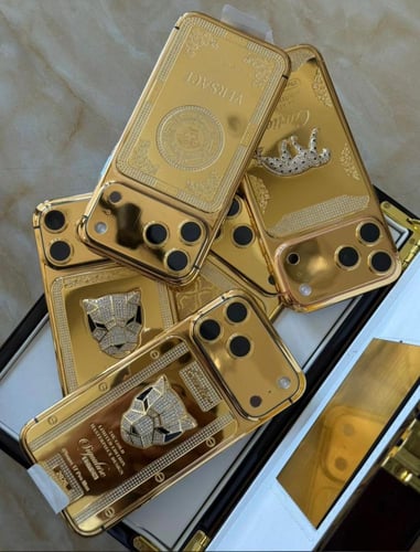 ايفون 17 مطلى ذهب كامل باى تصميم من اختيارك - جديد