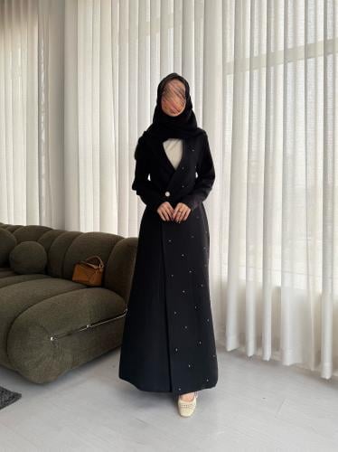 عبايه سوداء