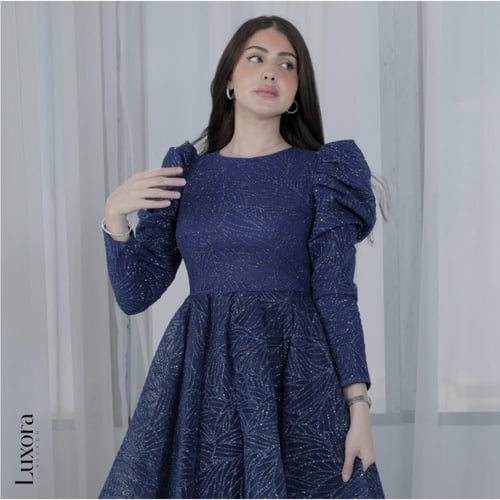 فستان ازرق طويل