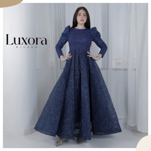 فستان ازرق طويل