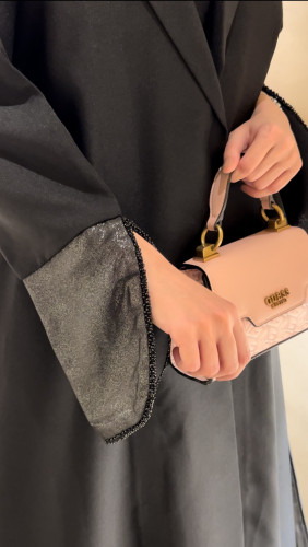 Abaya (3) semi-wide cut crepe standing with pleats in shiny black