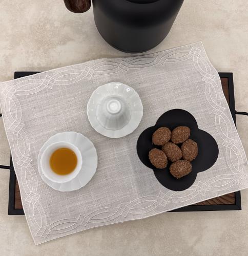 مفرش صينية تقديمات و ضيافة ( تناغُم)