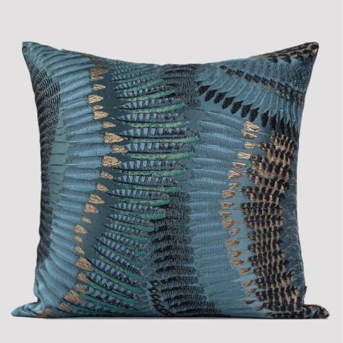 وسادة غطاء ازرق بمظهر الريش المطرز