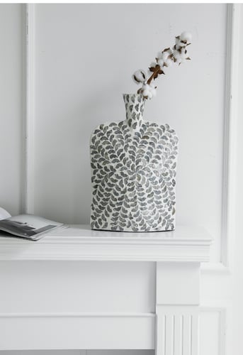 مزهرية زينة من الصدف