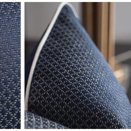 كوشن كحلي نسيج مزخرف