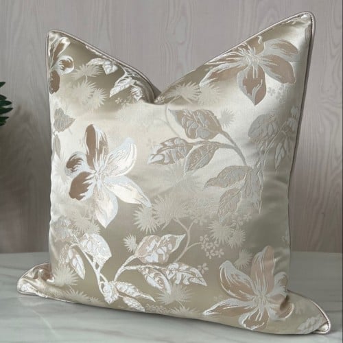 كوشن غطاء زهور واوراق بيج دافئ