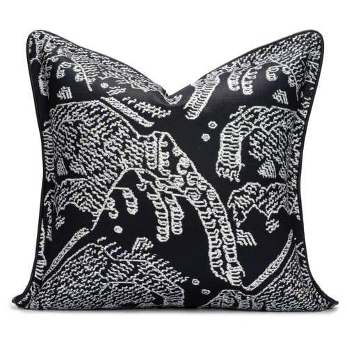 وسادة نقوش نمر مجردة لون اسود