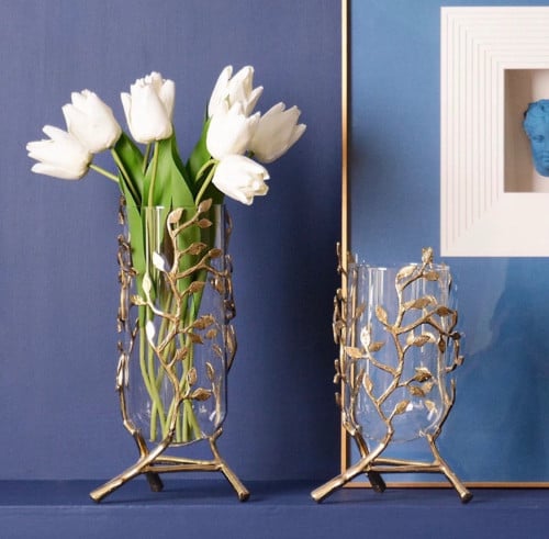 فازة زهور اغصان ورق الشجر