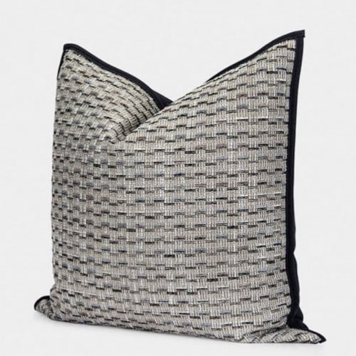 كوشن غطاء رمادي