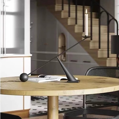 حامل شموع لون اسود تصميم عصري