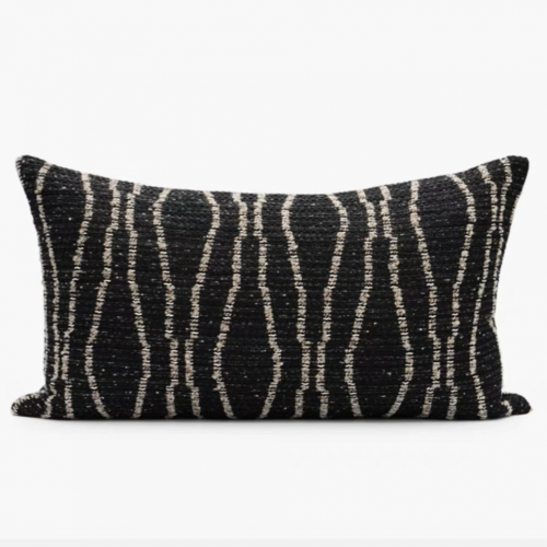 كوشن غطاء اسود خطوط منحنية